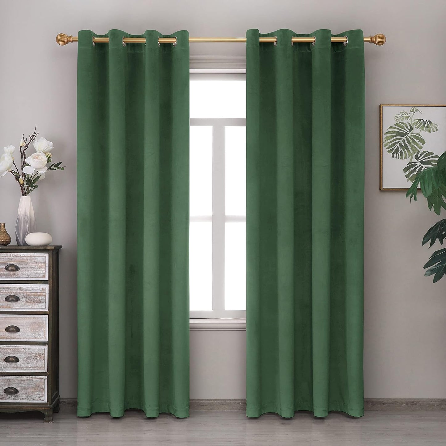 Green Blackout Velvet Curtains 84 Inches Long Window Curtain Treatment for Bedroom Living Room Decor Farmhouse Grommets Curtains Thermal Insulated Velvet Drapes Set of 1 Panel
